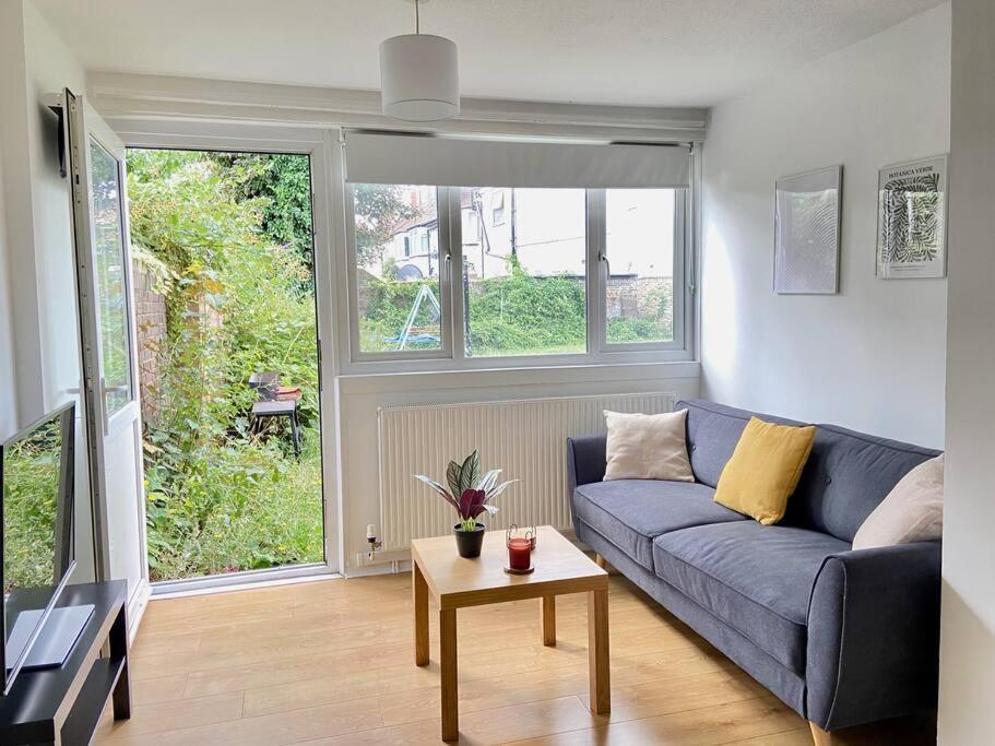 Stylish & Tranquil Flat With Excellent Connections Daire Londra Dış mekan fotoğraf