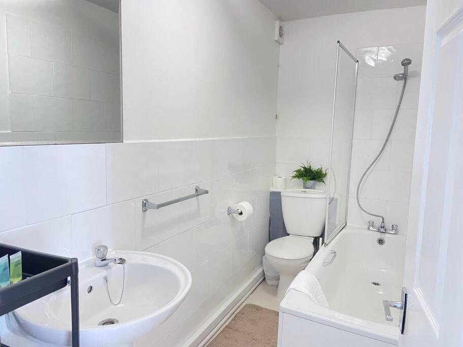 Stylish & Tranquil Flat With Excellent Connections Daire Londra Dış mekan fotoğraf
