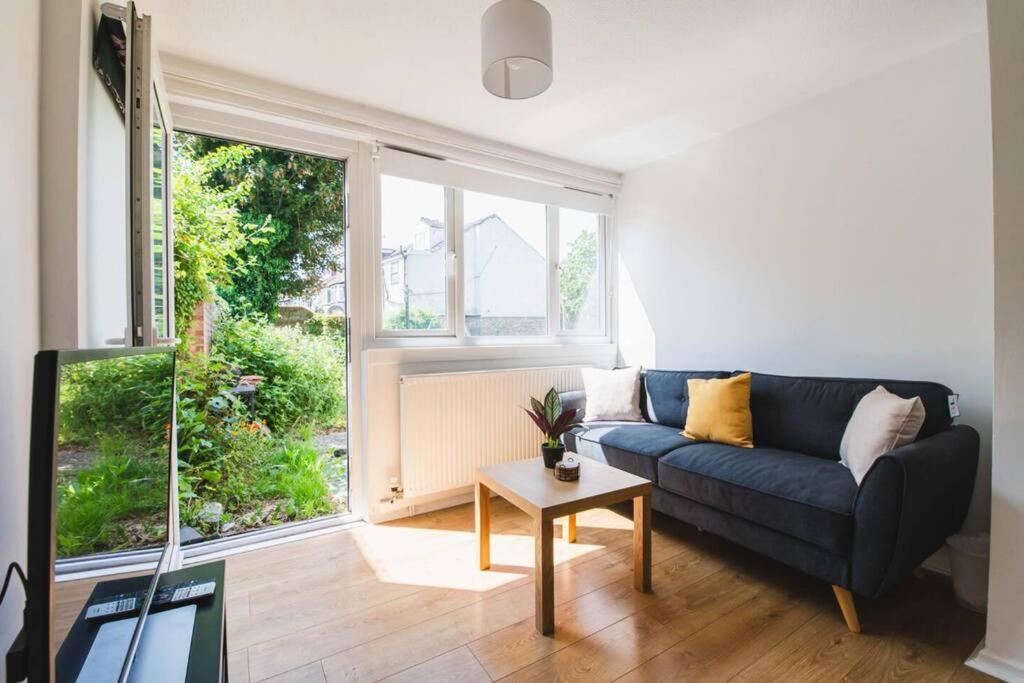 Stylish & Tranquil Flat With Excellent Connections Daire Londra Dış mekan fotoğraf